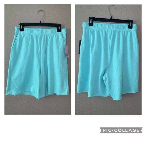 Wild Fable Target Aqua Blue Bermuda Casual Shorts Women Size Medium - NWT - Picture 1 of 10